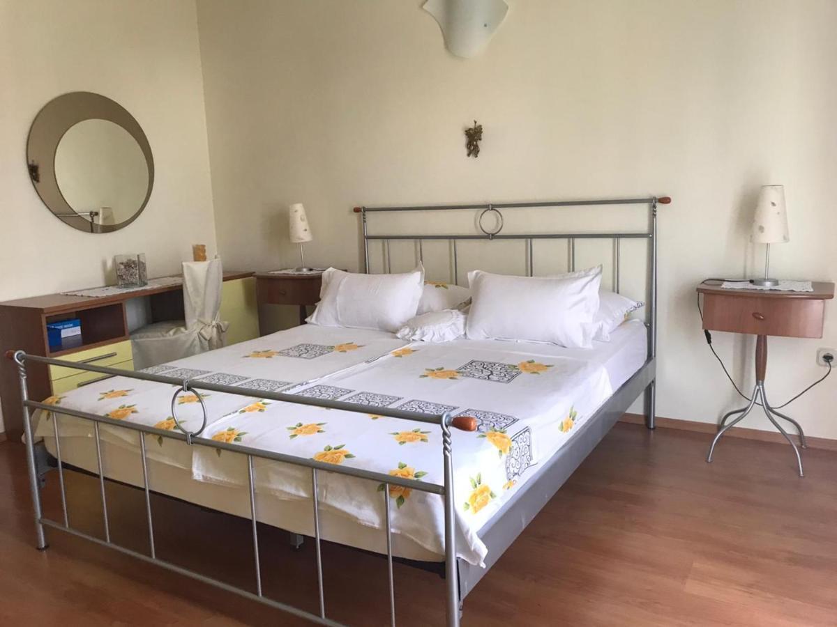 Apartmani Katarina Бол Экстерьер фото