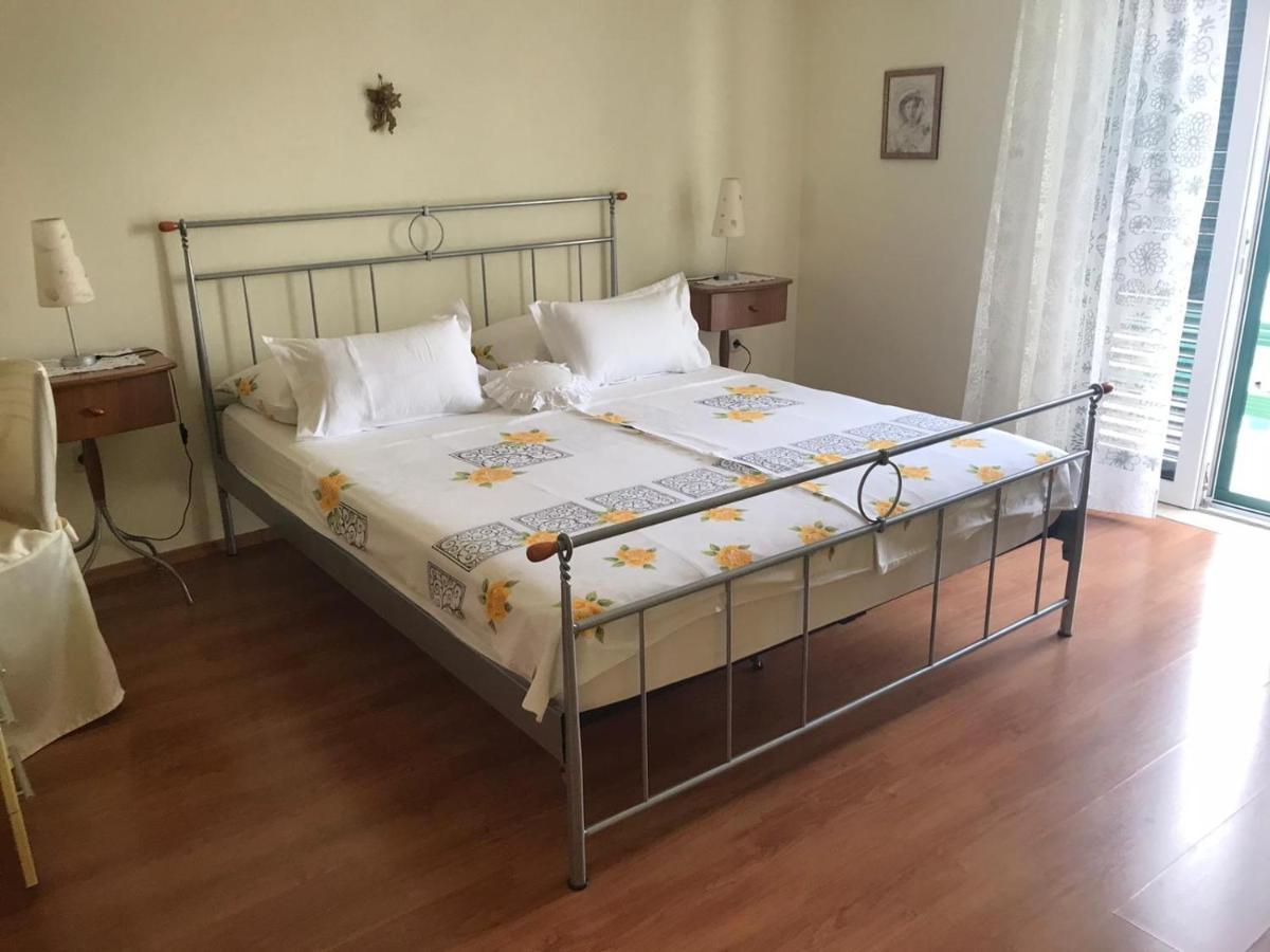 Apartmani Katarina Бол Экстерьер фото