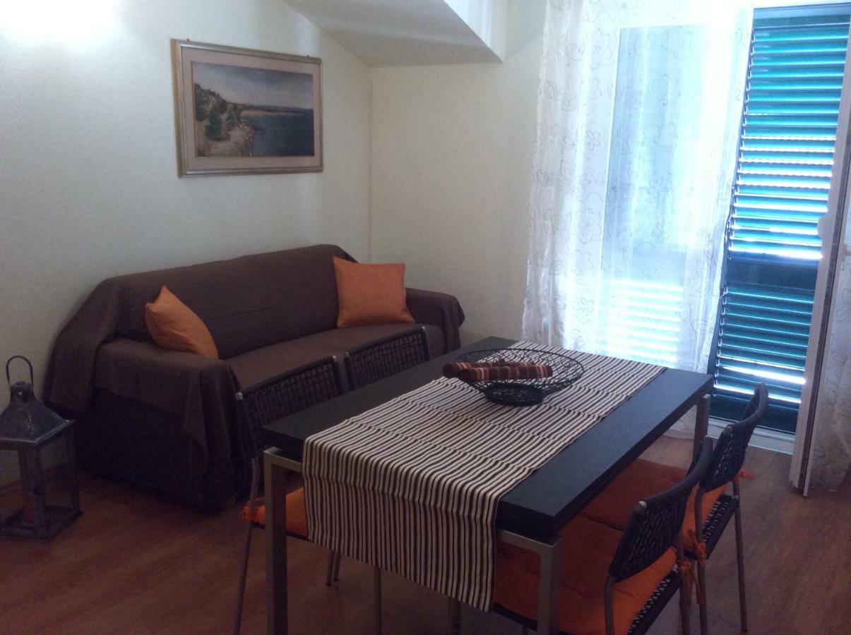 Apartmani Katarina Бол Экстерьер фото