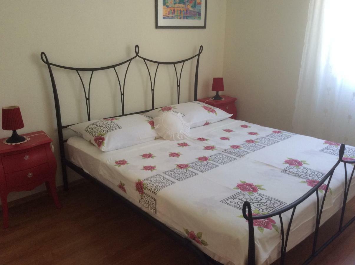 Apartmani Katarina Бол Экстерьер фото