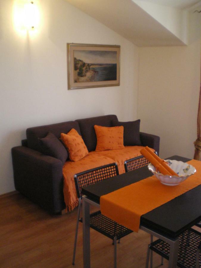 Apartmani Katarina Бол Экстерьер фото